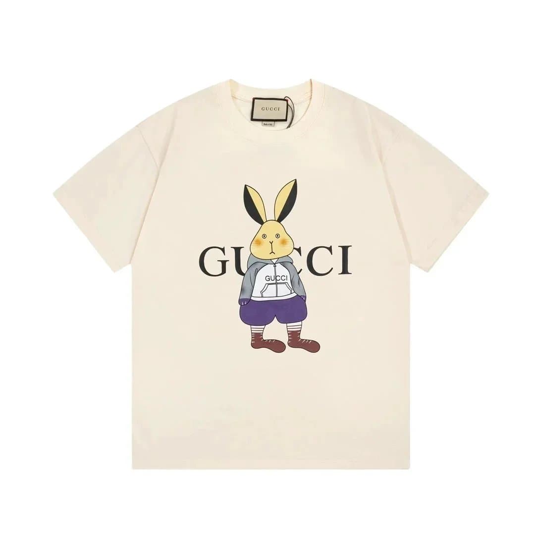 Gucci Gucci Rabbit Print T-Shirt in Cream Cream