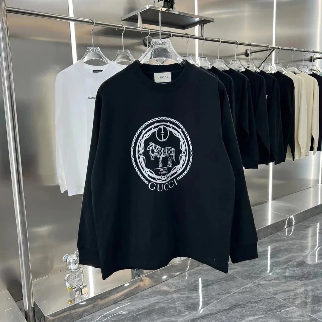 Gucci Gucci Horse Head Print Long Sleeve T-Shirt Black