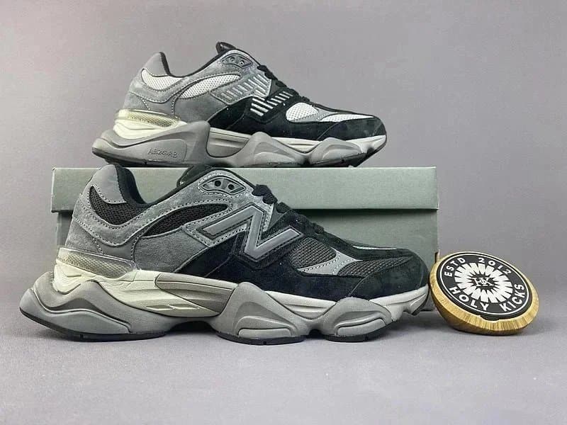 New Balance 990v6 Grey/Black Sneakers