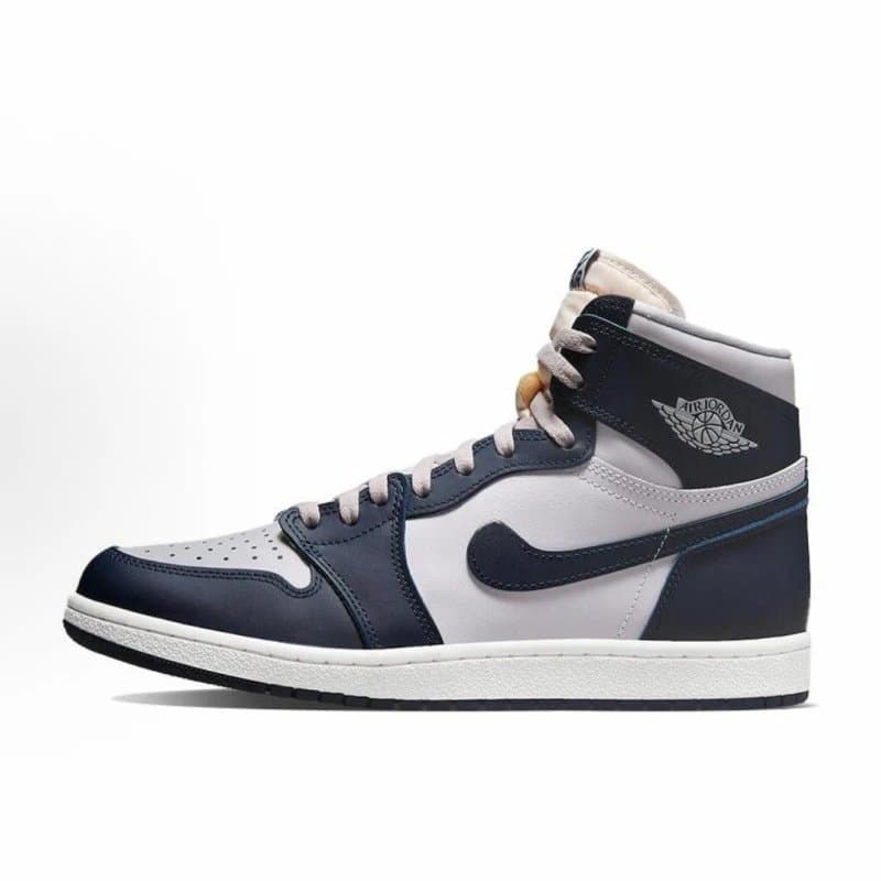 Air Jordan 1 High Retro Sneakers in Sail/University Blue
