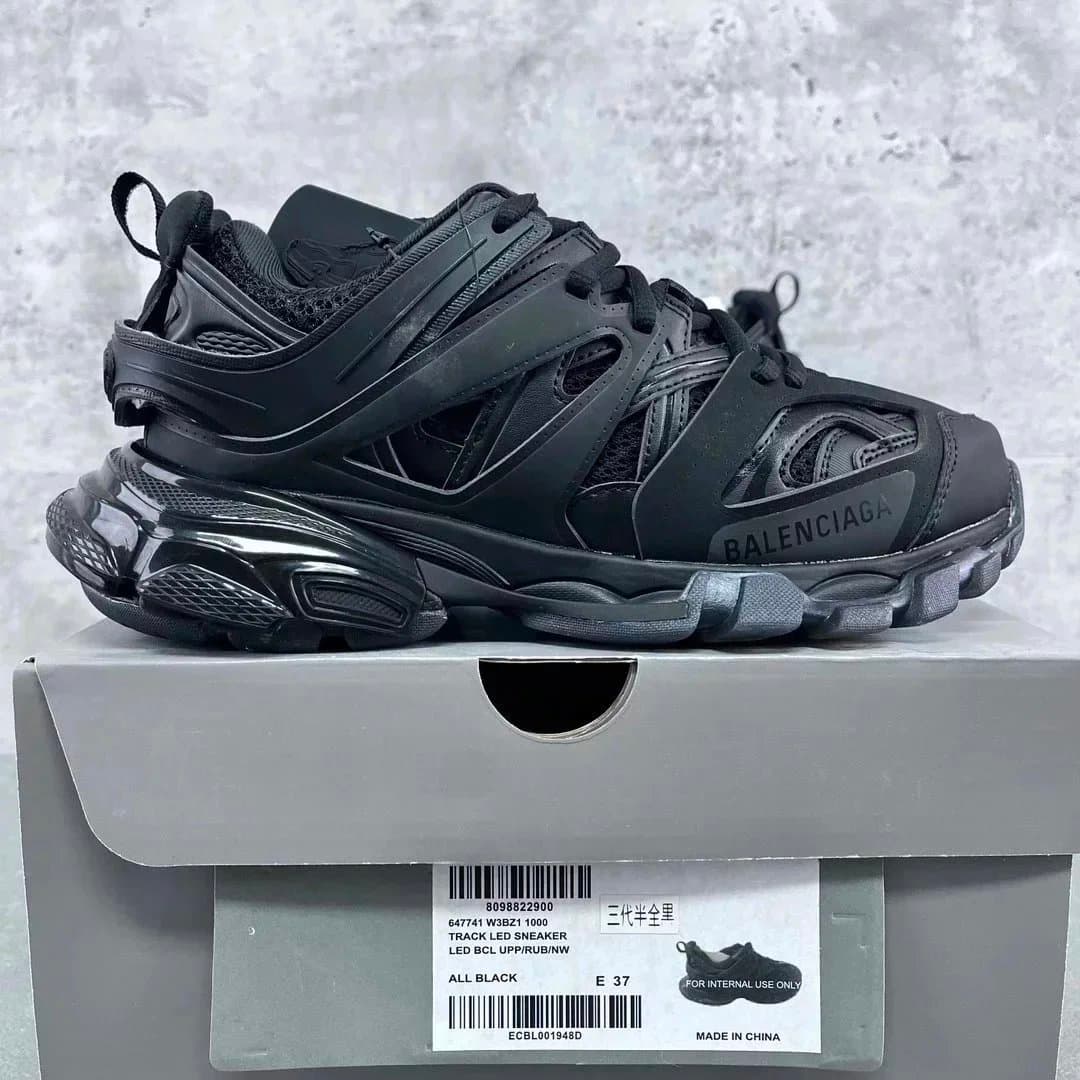 Balenciaga Balenciaga Track LED Sneakers - All Black Black