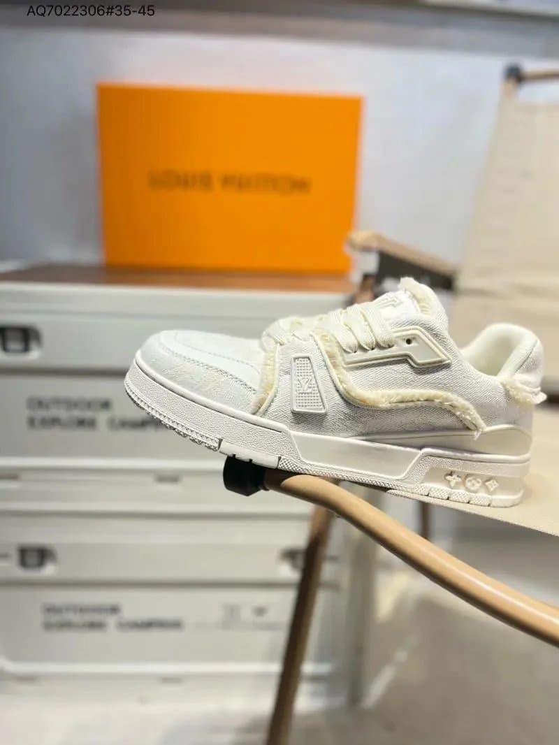 Louis Vuitton LV Trainer Sneakers in White