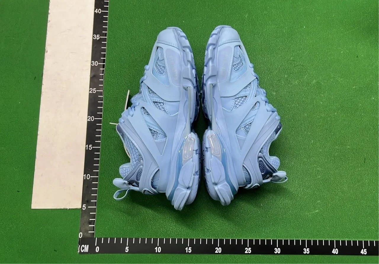 Balenciaga Balenciaga Track 3.0 Sneakers in GOOD Paris Blue Blue