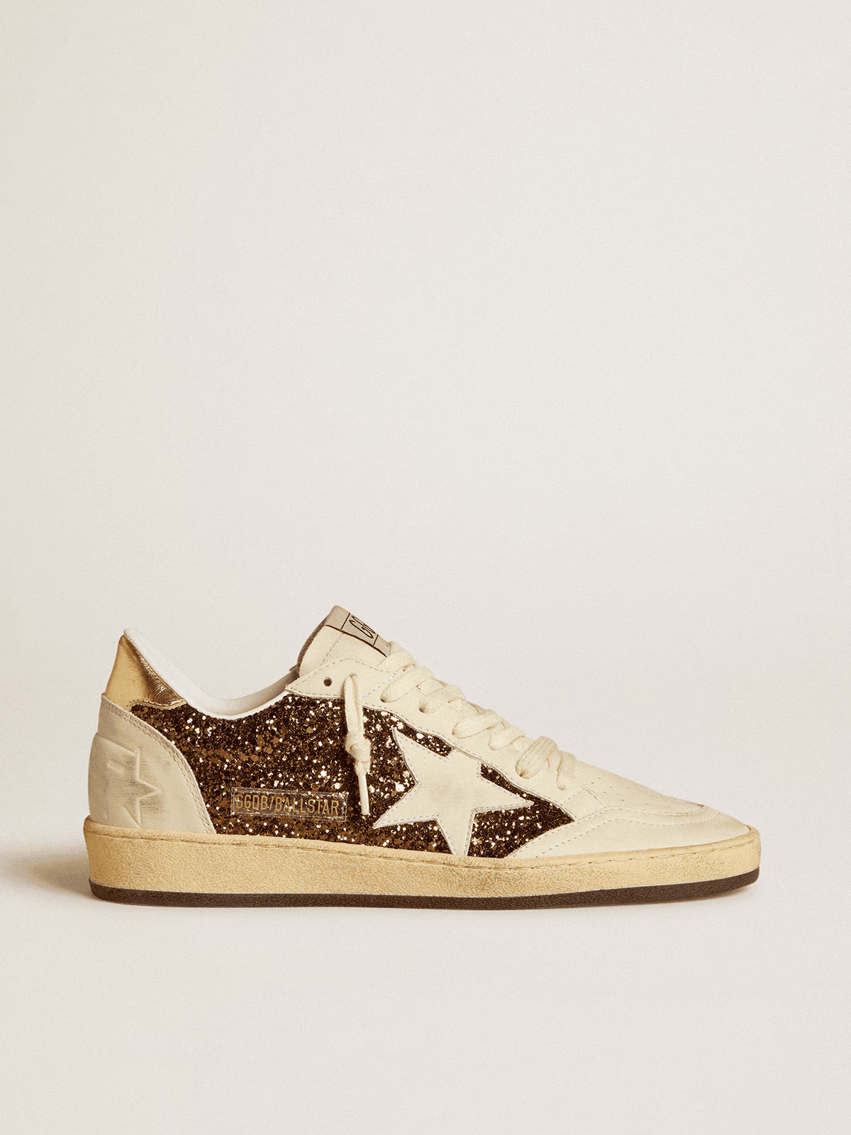 Golden Goose Golden Goose Ball Star Sneakers in Cream and Gold Glitter Cream